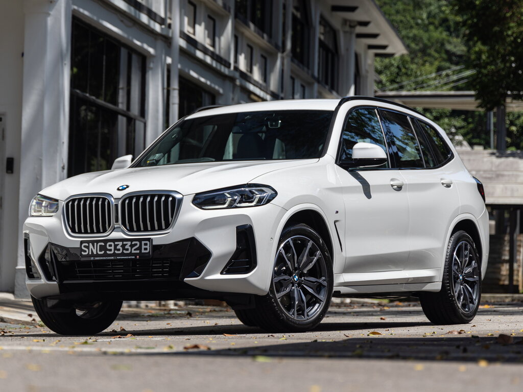 BMW X3 — премиальный кроссовер из Европы