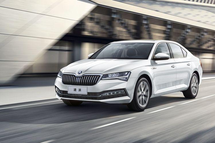 Skoda Superb 280 TSI 2026