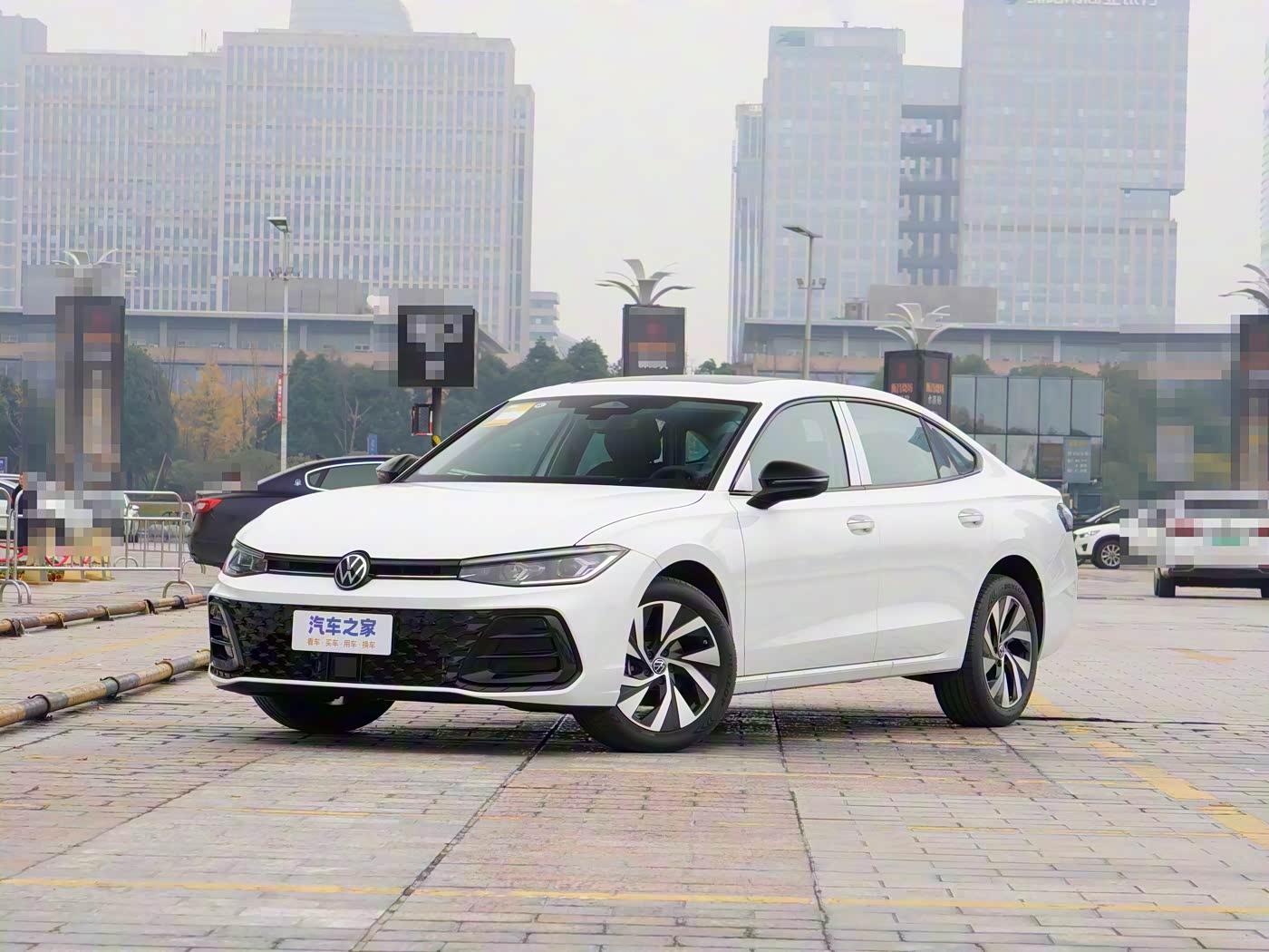 Volkswagen Passat Pro 280 TSI 2025