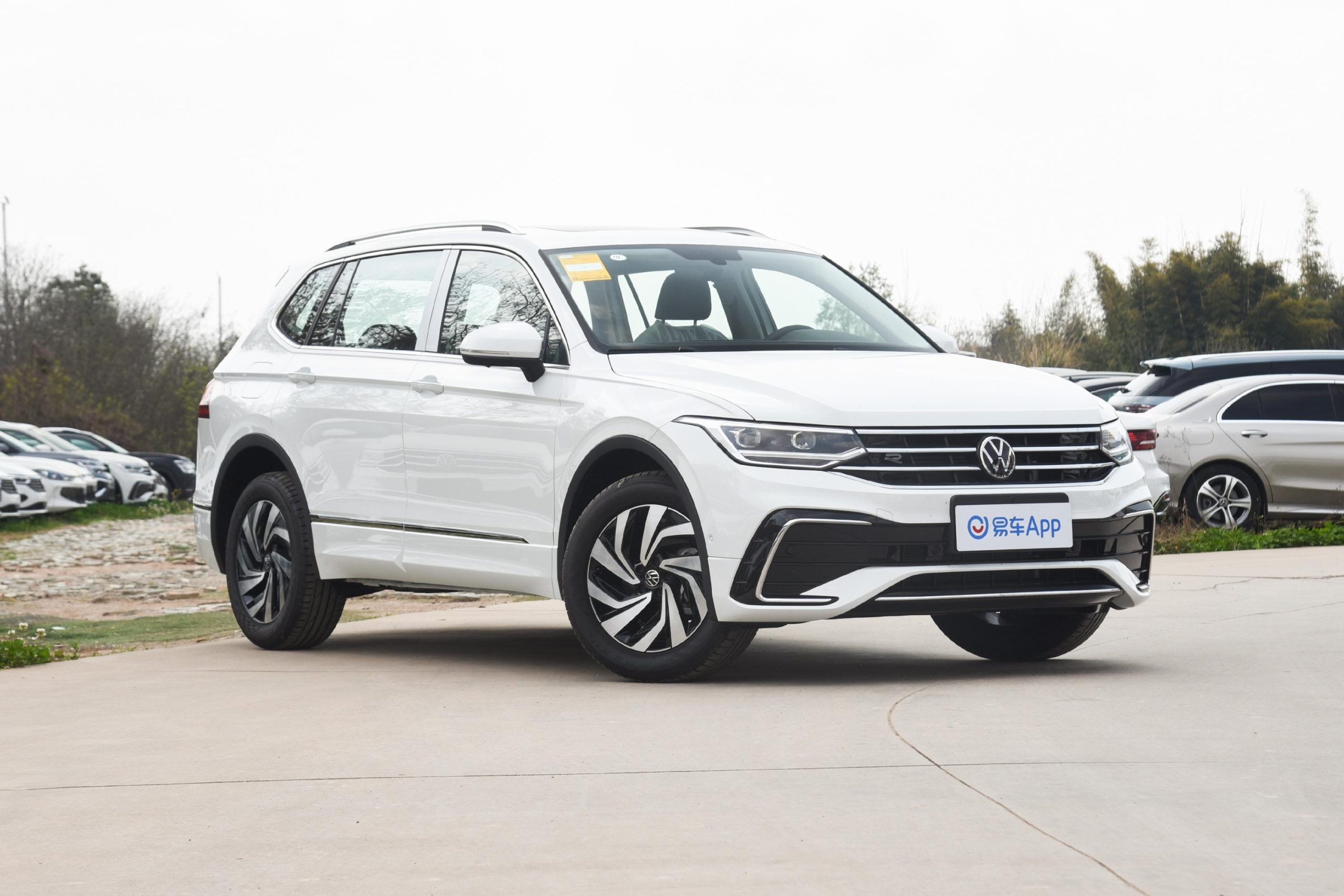 Volkswagen Tiguan L 330 TSI 2024