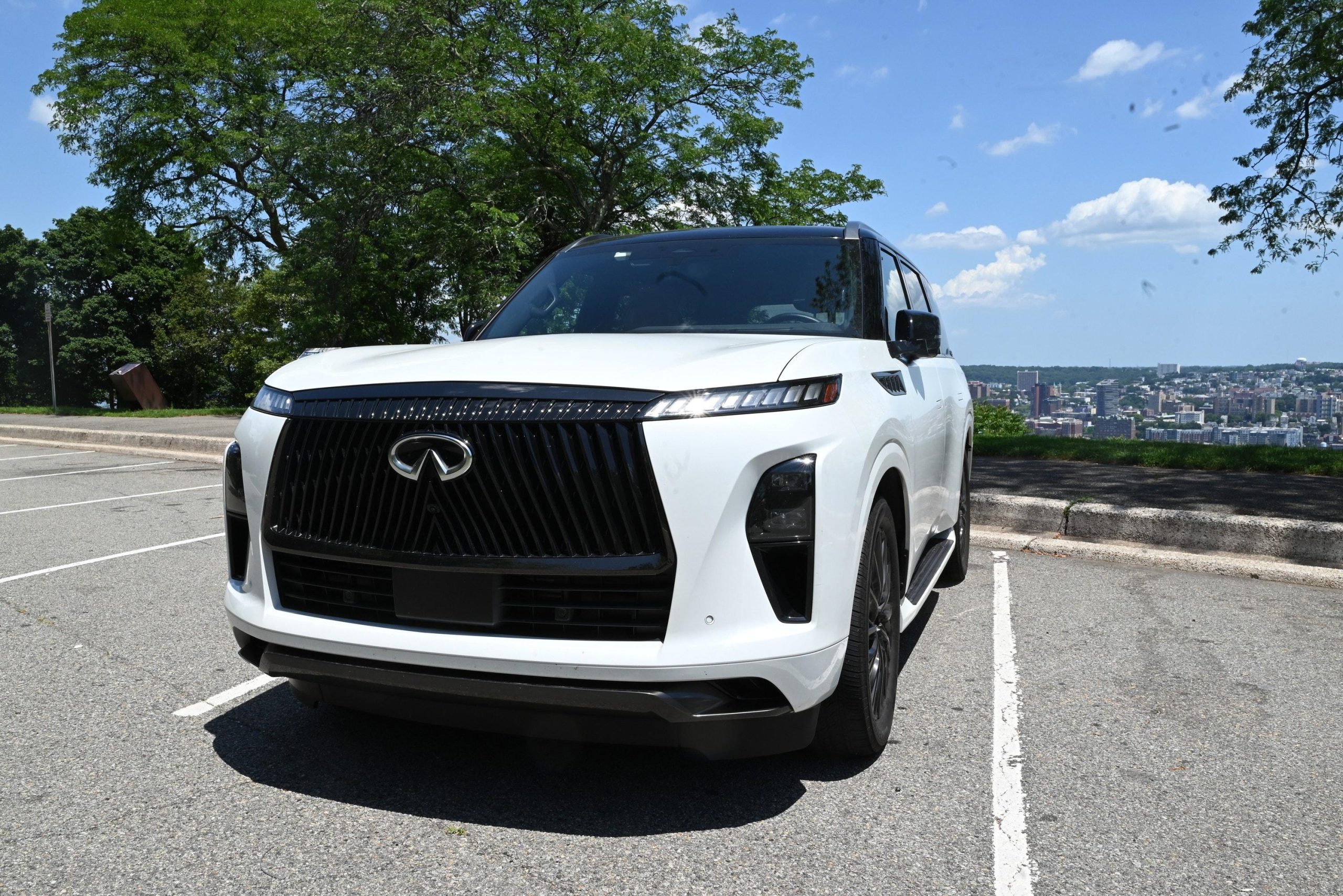 Infiniti QX80 2025