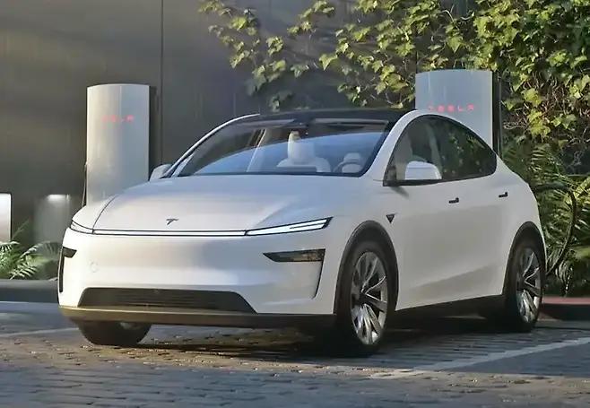Tesla Model Y Long Range 2025