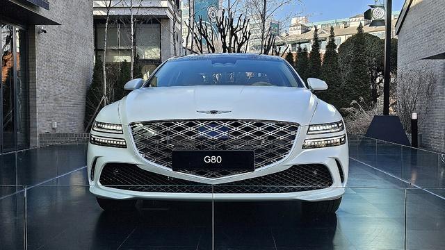 Genesis G80 2024