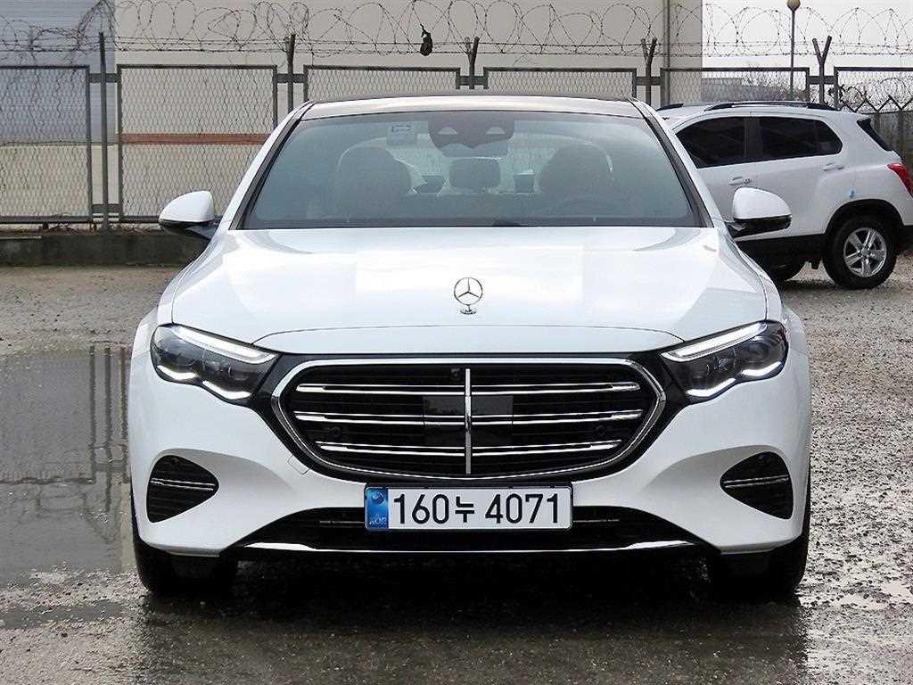 Mercedes-Benz E-Class 2026